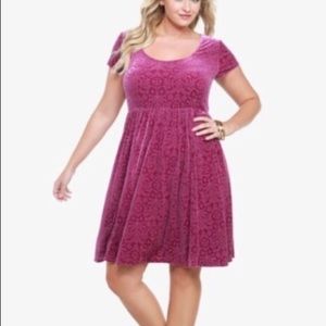New Torrid Size 2 Floral Velvet Burnout Dress.